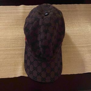 GUCCI Black Mens Cap